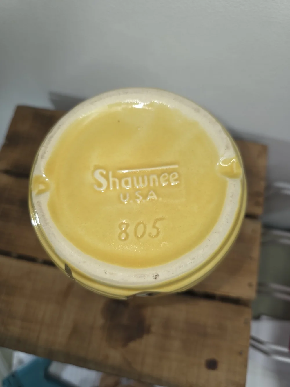 Shawnee Pottery USA #805 Yellow Ceramic Vase with Gold Leaf Accents
